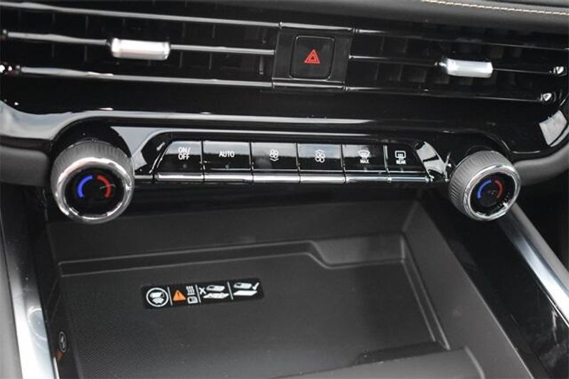 New 2026 Chevrolet Tahoe PremierImage 36