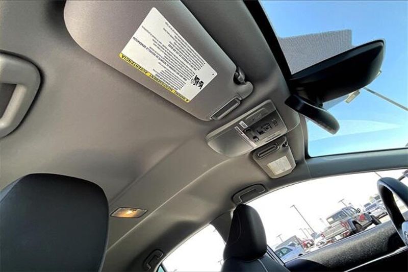 2022 Toyota Camry LEImage 28