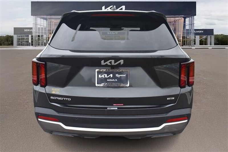 New 2025 Kia Sorento Hybrid EXImage 4