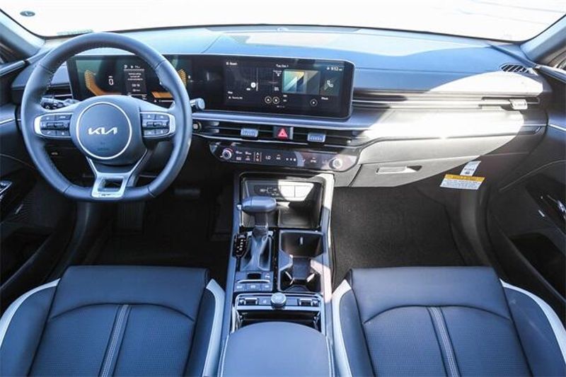 2025 Kia K5 GT-LineImage 5