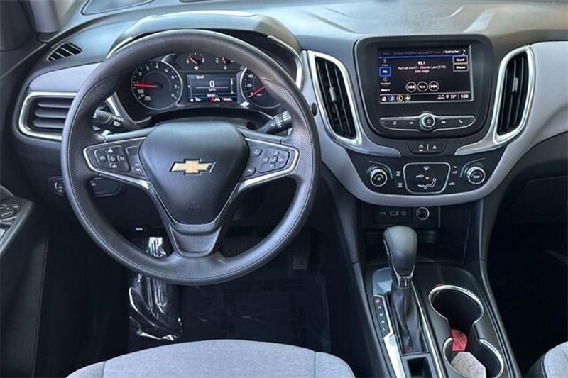 Used 2023 Chevrolet Equinox LTImage 12
