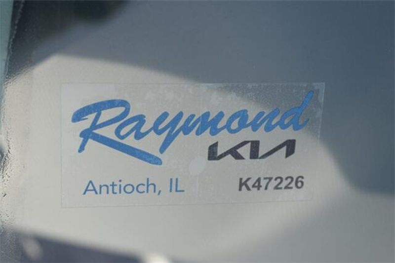 New 2025 Kia Niro EX TouringImage 35