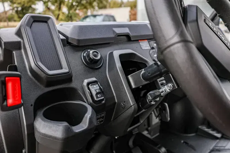 NEW 2026 CFMOTO UFORCE U10 PRO Image 6