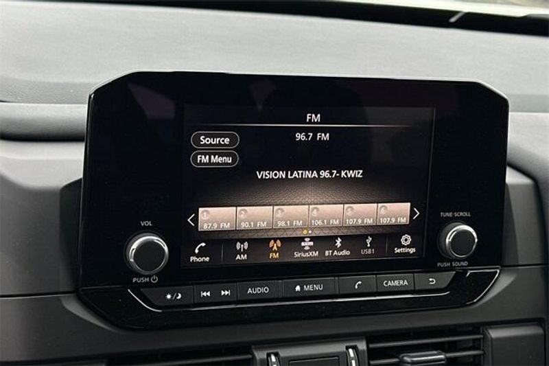 New 2025 Nissan Pathfinder SImage 16
