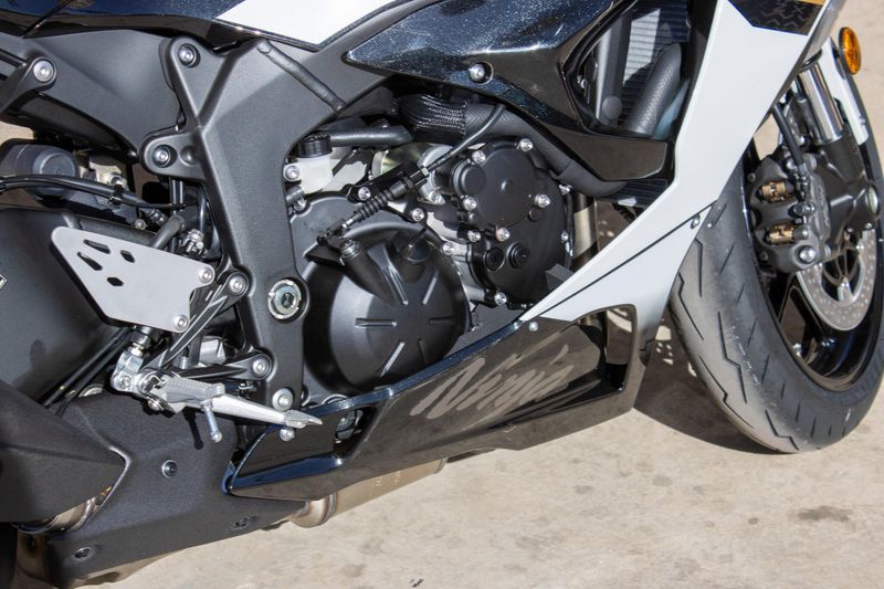 NEW 2026 KAWASAKI NINJA ZX6R ABS Image 10