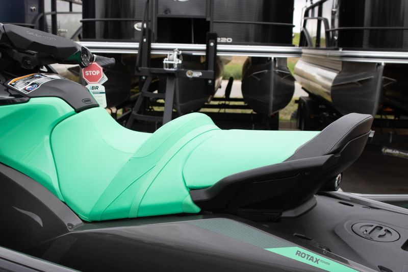 NEW 2026 SEADOO GTI SE 170 WITH SOUND SYSTEM Image 7