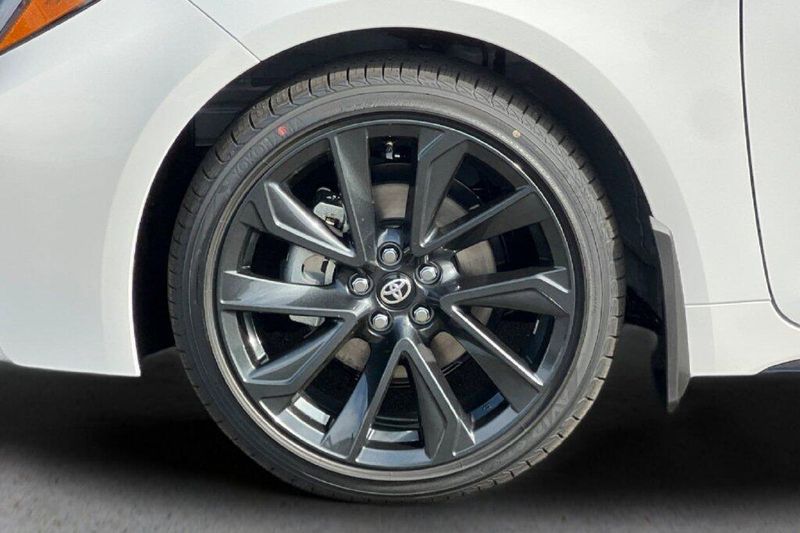 New 2027 Toyota Corolla Hybrid SEImage 29