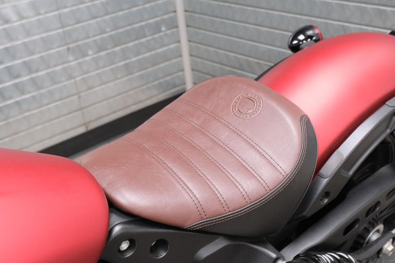 USED 2023 INDIAN MOTORCYCLE SCOUT BOBBER ABS Image 16