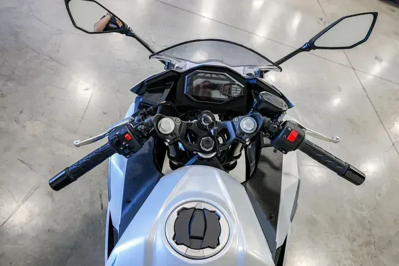 2025 Kawasaki NINJA 500 ABS Image 10