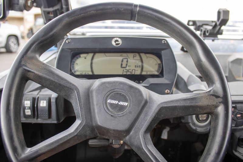 USED 2022 CAN-AM COMMANDER MAX XT 1000R Image 18