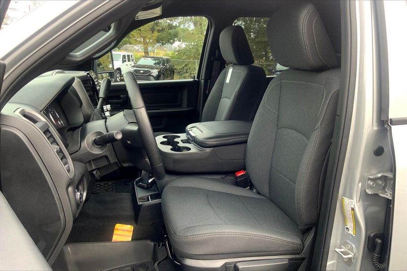 2026 Ram 3500 Tradesman photo 9