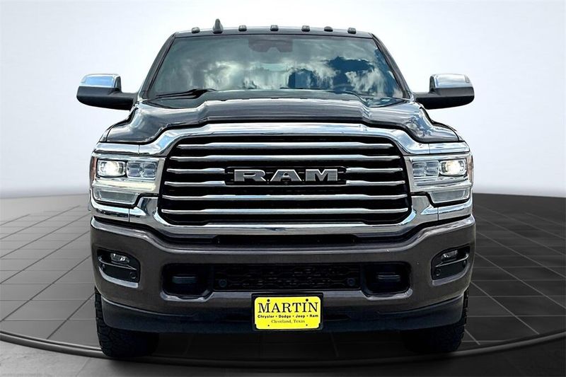 2019 Ram 2500 Laramie Longhorn photo 3