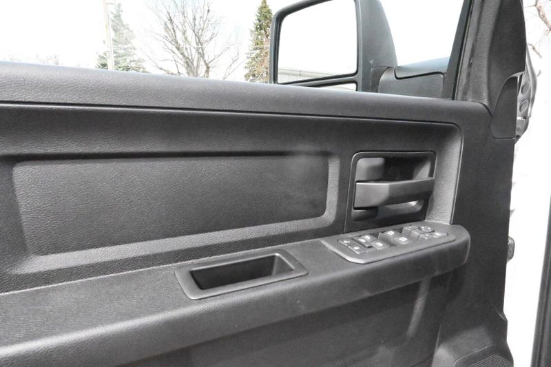 2025 RAM 2500 TradesmanImage 18