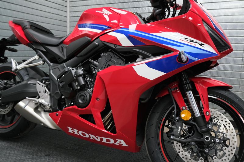 NEW 2026 HONDA CBR650R ECLUTCH Image 11