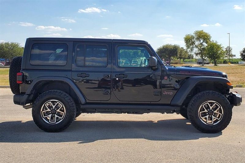 2024 Jeep Wrangler Rubicon photo 5