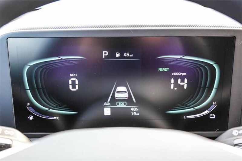 2025 Kia Niro LXImage 22