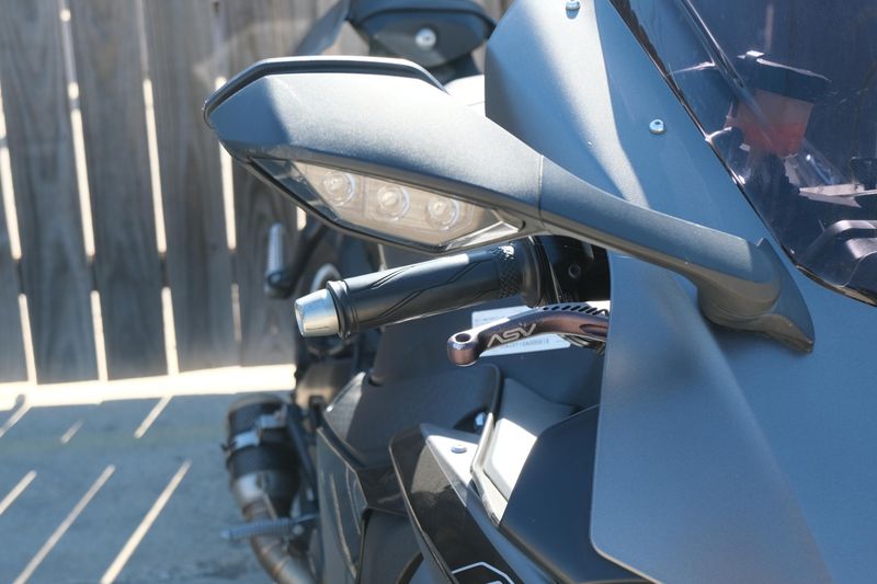 USED 2016 YAMAHA YZFR1 CA Image 15