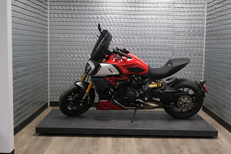 USED 2021 DUCATI DIAVEL1260 Image 6