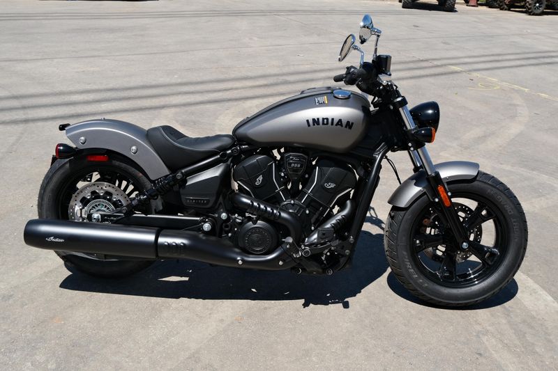 NEW 2025 INDIAN MOTORCYCLE SCOUT BOBBER SIXTY Image 2