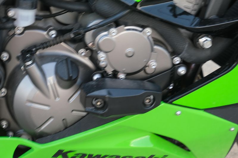 2023 Kawasaki NINJA ZX6R GREEN Image 24