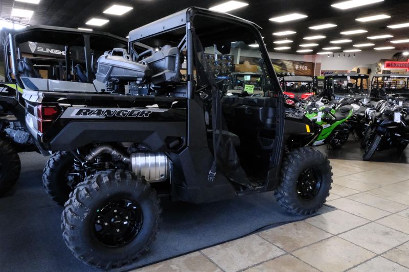 2025 Polaris RANGER XP 1000 PREMIUM  ONYX BLACK PremiumImage 3