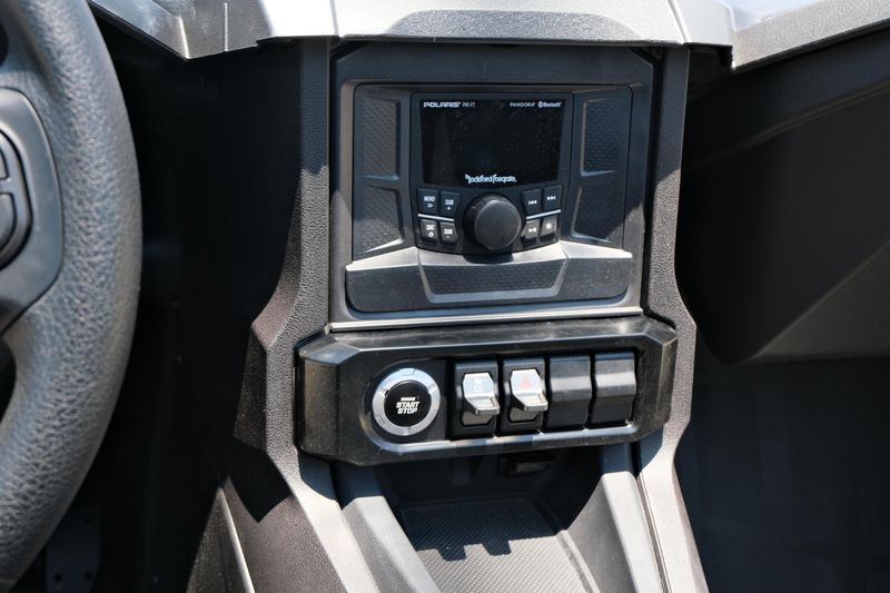 USED 2026 POLARIS SLINGSHOT S AUTODRIVE Image 18