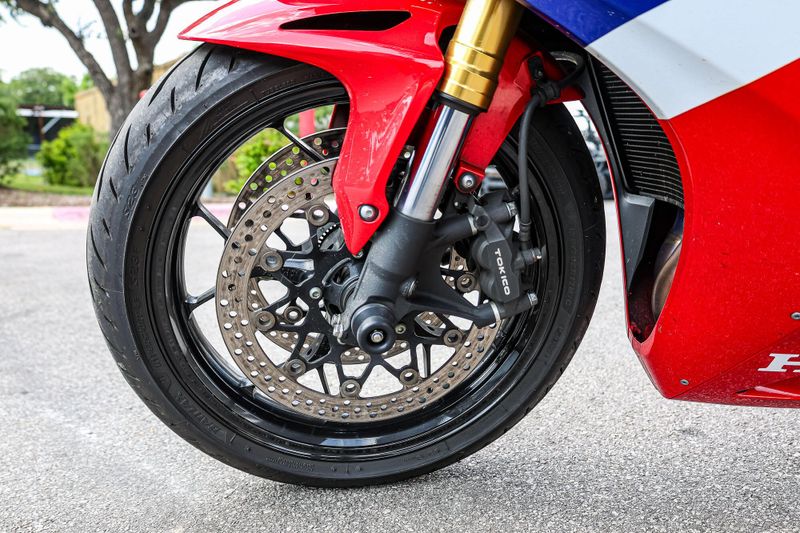 2022 Honda CBR1000RR ABS Image 29