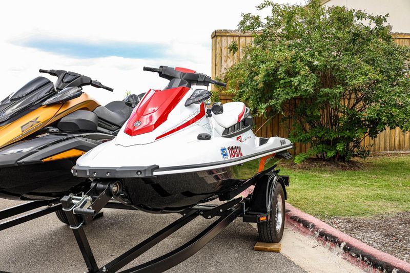 2021 Yamaha EX LIMITED TORCH RED AND WHITE Image 1