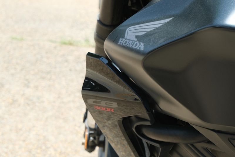 2024 Honda CB300R ABS BLACK Image 19
