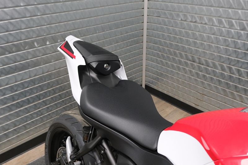 NEW 2026 YAMAHA YZF-R7 70TH ANNIVERSARY EDITION Image 14