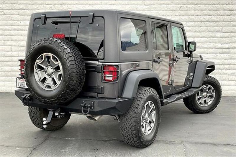 2017 Jeep Wrangler Unlimited Sport photo 13