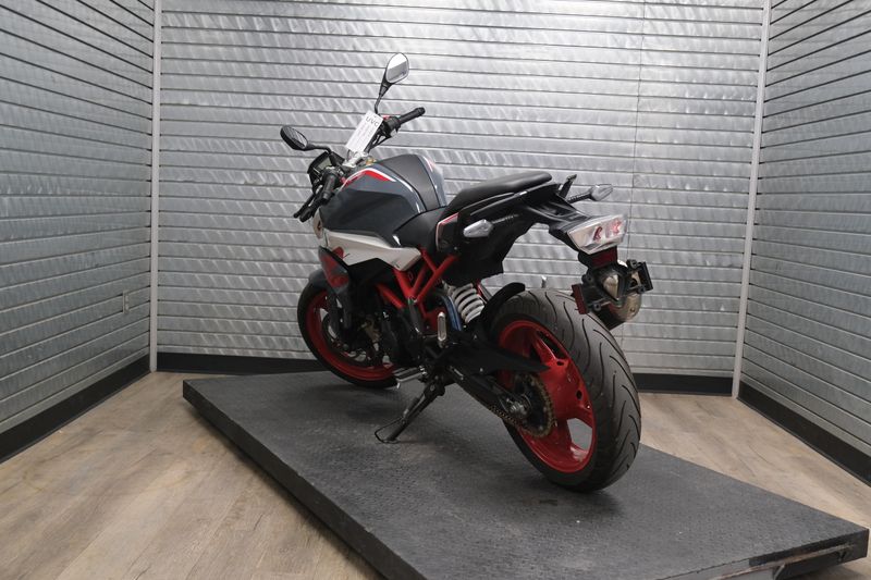 USED 2022 BMW G 310 R Image 5