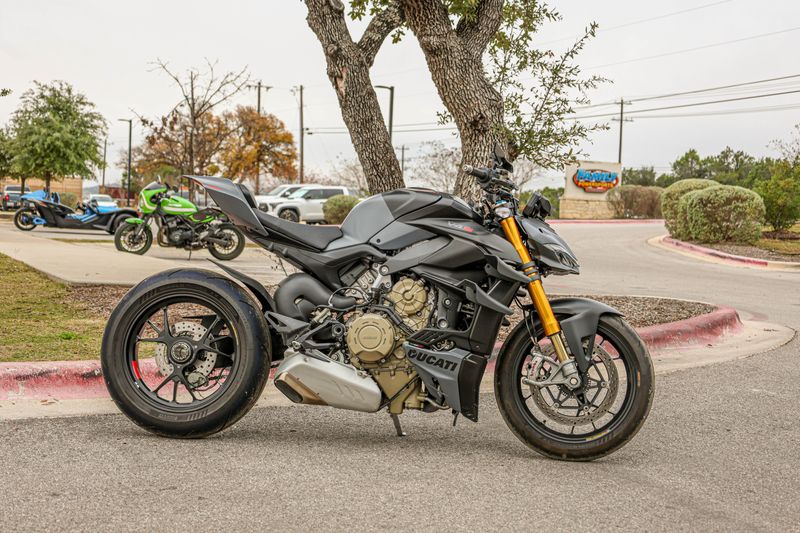 USED 2023 DUCATI STREETFIGHTER V4 Image 20