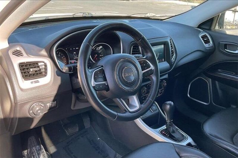 Used 2019 Jeep Compass LatitudeImage 14