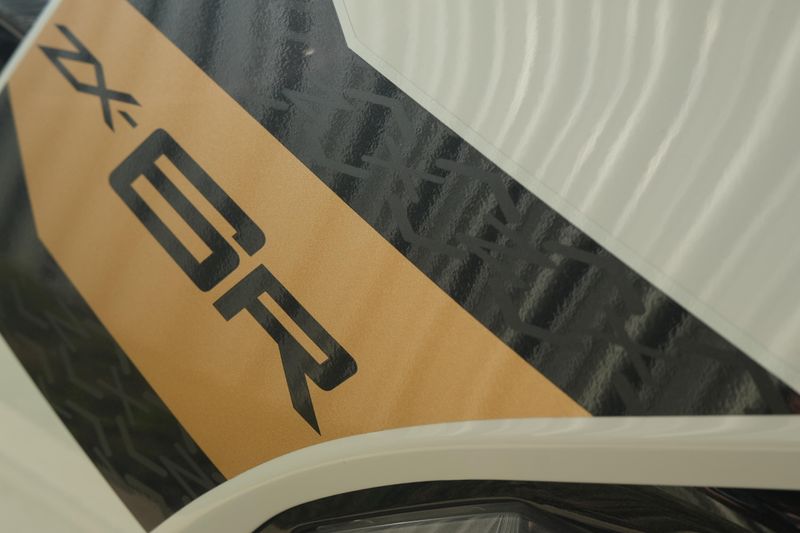 NEW 2026 KAWASAKI NINJA ZX6R ABS Image 18