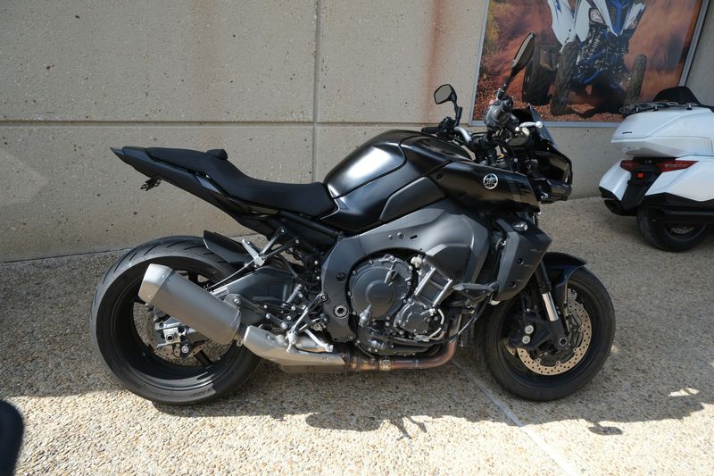 2023 Yamaha MT10 BLACKImage 15