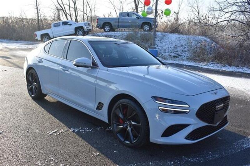 2022 Genesis G70 3.3TImage 1