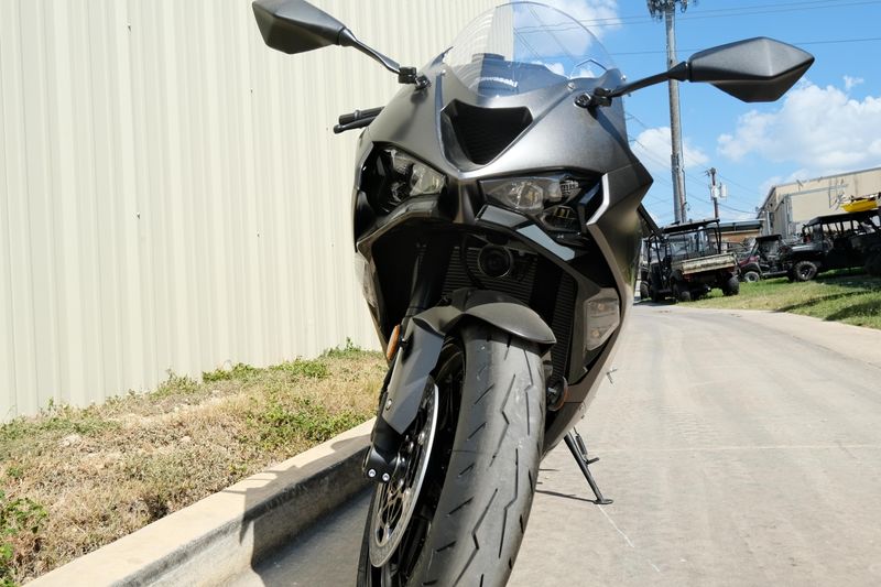 NEW 2026 KAWASAKI NINJA ZX6R Image 9