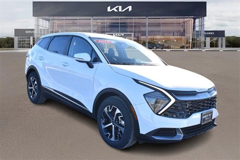 2025 Kia Sportage EXImage 1