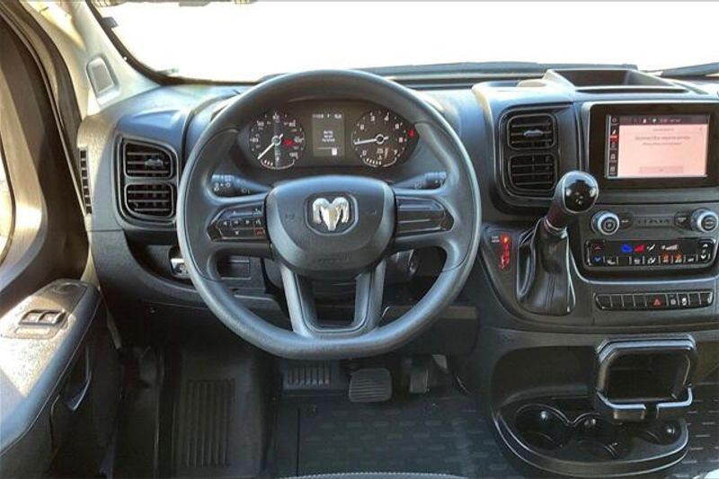 2023 Ram ProMaster 2500 photo 3