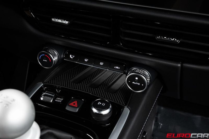 2025 Lotus Emira *6-SPEED MANUAL * NEW CAR*Image 29