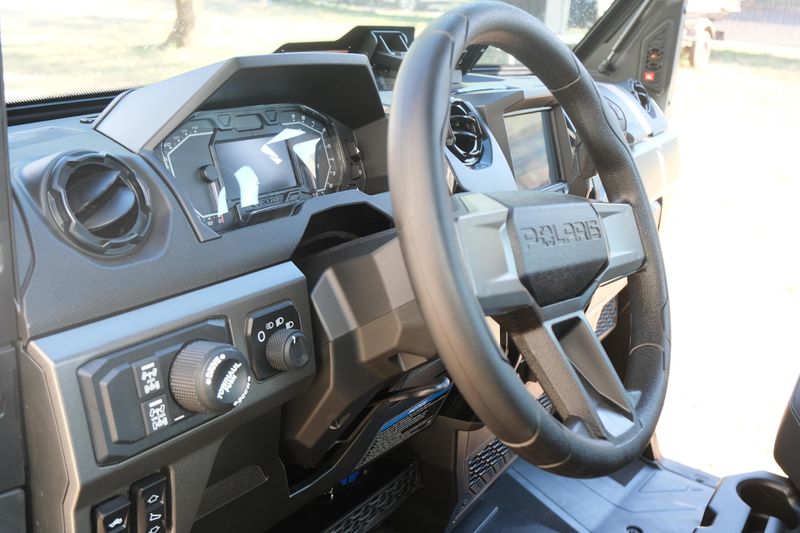 NEW 2025 POLARIS RANGER CREW XD 1500 NORTHSTAR EDITION ULTIMATE Image 4