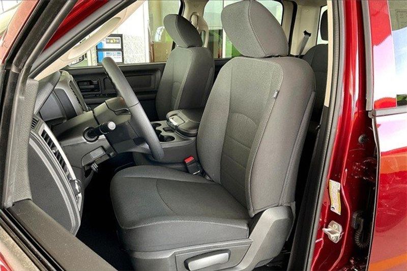 2023 RAM 1500 Classic Tradesman Crew Cab 4x4 5