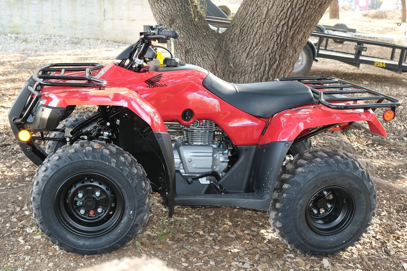 2025 Honda FOURTRAX RECON HERO REDImage 5