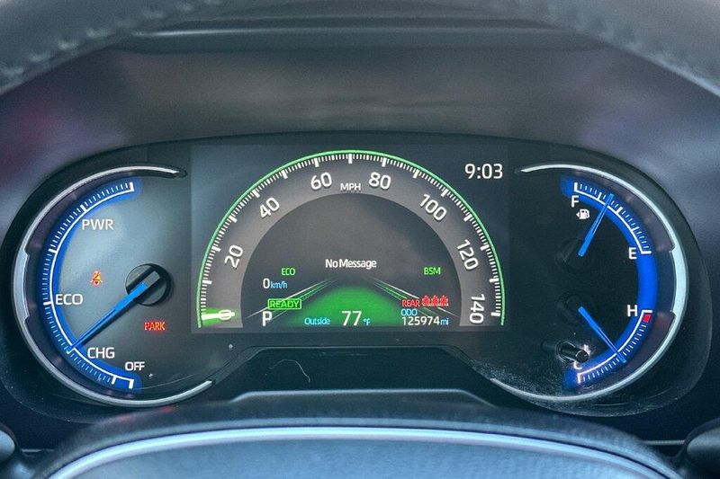 Used 2022 Toyota RAV4 Hybrid XSEImage 23