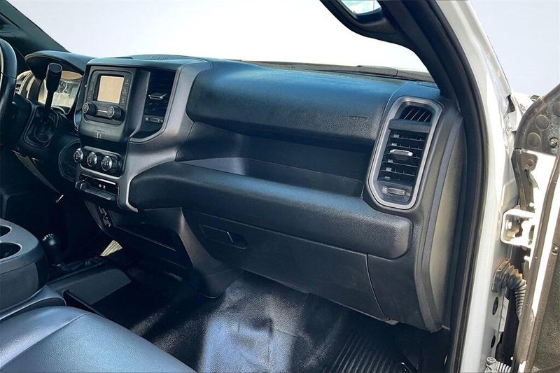 2022 Ram 2500 Tradesman photo 16