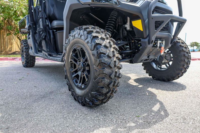 USED 2025 CAN-AM DEFENDER MAX LONE STAR HD10 Image 19