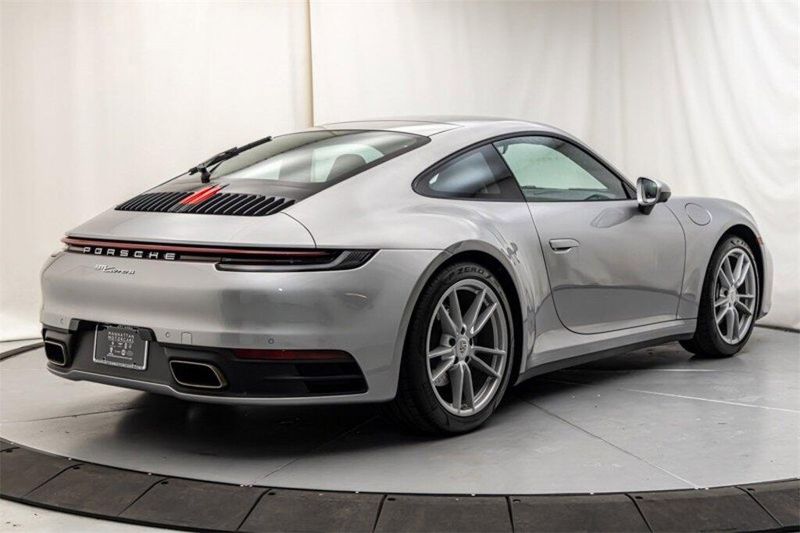 2021 Porsche 911 CarreraImage 5