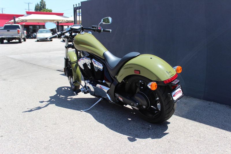 2025 Honda Fury Image 2