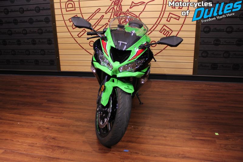 Used 2023 Kawasaki Ninja ZX-6R Image 3
